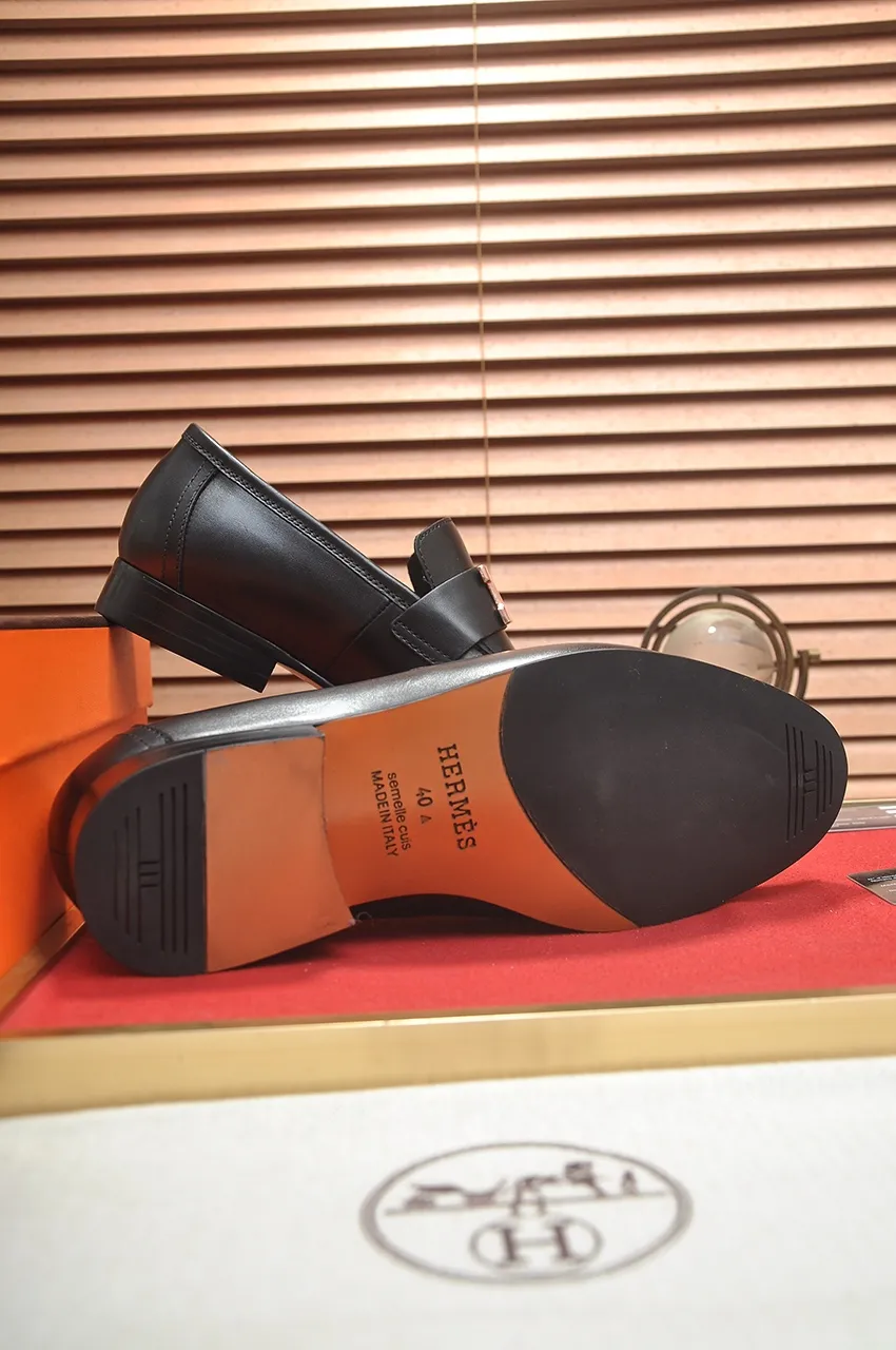 Men's shoes💰520💶[HERMES] (cowhide lining)🍀Italian top luxury🍀He does not pursue novel styles and gorgeous colors, but attracts the favor of successful men with his flawless, elegant and classic style. Formal leather shoes This very comfortable, simple and stable style allows you to easily match any style! The pattern is absolutely 1:1 refined from the original case, and we strive for excellence in materials, imported cowhide + cowhide lining💪💪💪extraordinary texture👍! .Code number: 38-45 (45 customized)